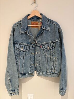 Levi's Women's Shrunken 90s Trucker Jacket